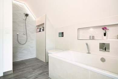 Modernes Badezimmer in Leipzig