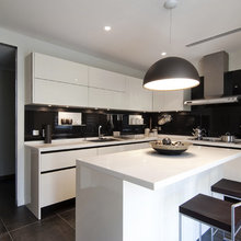 550 E 7 - Kitchen
