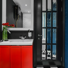 Black Walls/Black Trim