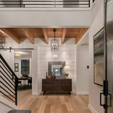 Modern Farmhouse Entry