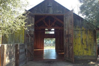 Country shed photo in San Luis Obispo