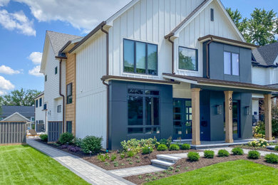 Minimalist exterior home photo in Chicago