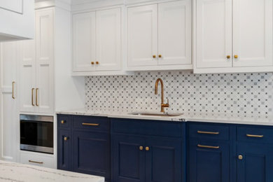 Kitchen - kitchen idea in New York