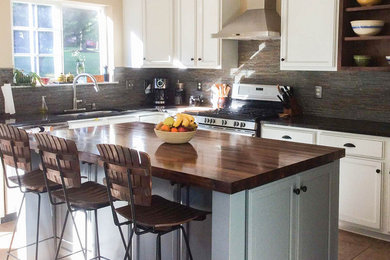 Inspiration for a mid-sized contemporary kitchen remodel in Nashville