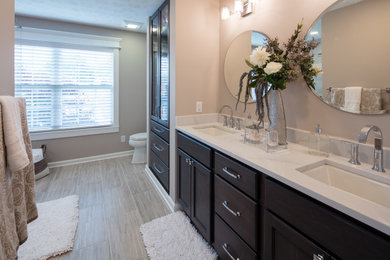 Bathroom - traditional bathroom idea in Cincinnati