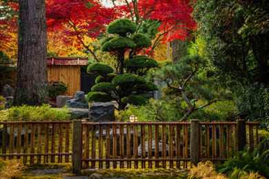 Photo of an asian landscaping in Vancouver.