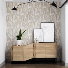 wallpaper or wall finishes