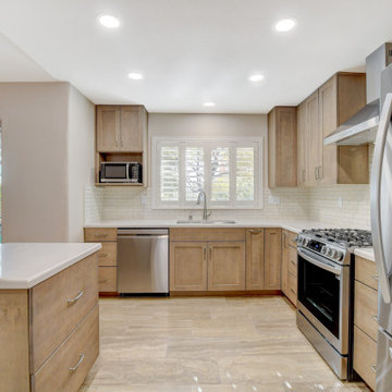 Stunning Transitional Kitchen in Sun City Summerlin