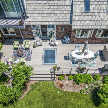 Deer Park Composite Deck with TimberTech® Reserve Driftwood & Westbury Bella Cav