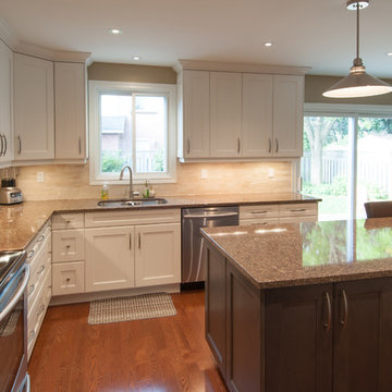 Millcroft Transitional Kitchen