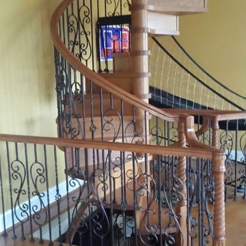 Self Supporting Spiral Stair with Closed Risers