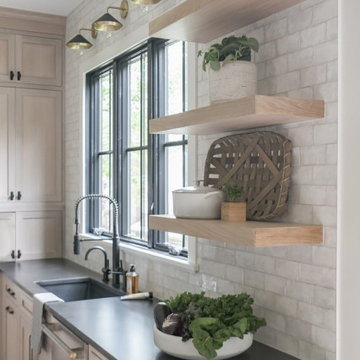From the Ground Up: Bold but Warm Modern Farmhouse