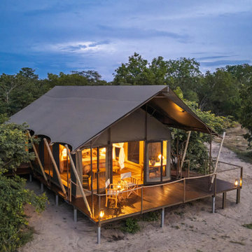 Muddy Teak Lodge