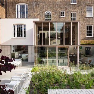Photo of a modern garden in London.
