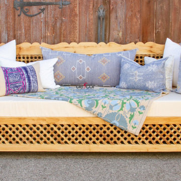 Bleach Wood Mousharabi Club Daybed