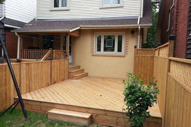 Deck - traditional deck idea in Toronto