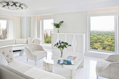 Inspiration for a transitional living room remodel in New York