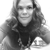 Danelle Ruth's photo