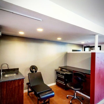 Tattoo shop - Retail front