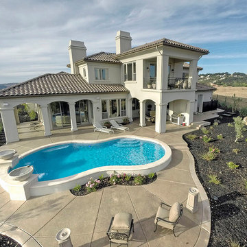 Serrano, Lot 2, Village M1