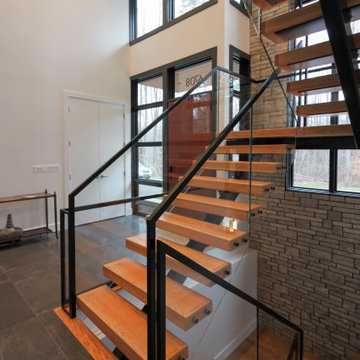 Project #98 | Modern Mono-beam Staircase with Glass Railing