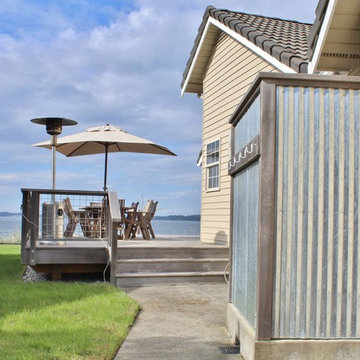 A Washington Beach Home Offers Tranquility and Togetherness