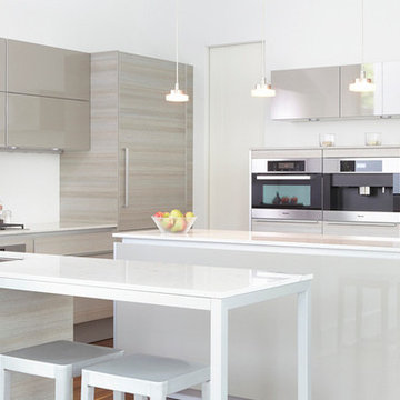River Oaks- Award winning Poggenpohl kitchen, bar and baths
