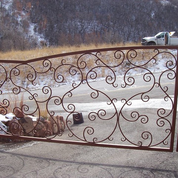 Hearts a Flutter Driveway Gate