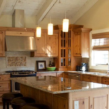 Rustic Lake Home