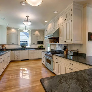 Malletts Bay Greek Revival