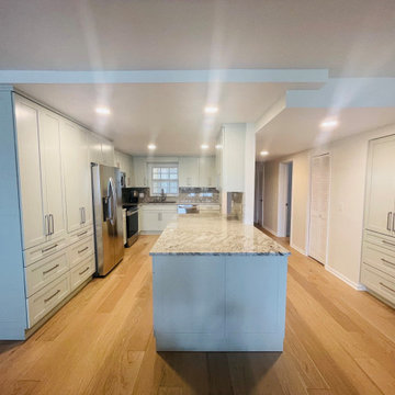 SHAKER Kitchen cabinets & island