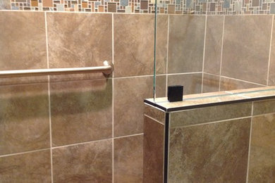 Bathroom - contemporary bathroom idea in Detroit