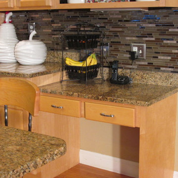 Beautiful Glass and Copper Backsplash