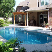 lakeview reno. outside/pool