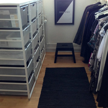 Walk in closet with shoe storage
