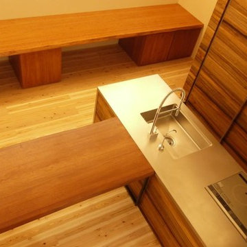 LOCALHOUSE04