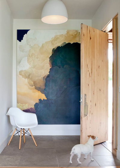 コンテンポラリー 玄関 by Treeline Homes, Inc.