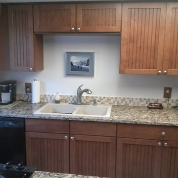 Caroline Summer Cottage Maple Auburn Glaze