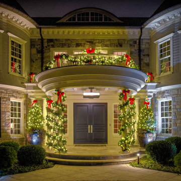 Holiday Decor - Residential Outdoor Lighting & Decorations