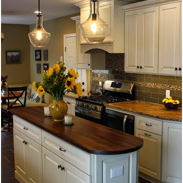 Stylish Kitchen in the Summit