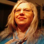 Vikki Tighe's photo