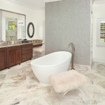 Lush Contemporary Poolside Luxury