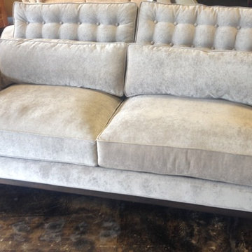 LISA STYLE - CUSTOM SOFA OR SECTIONAL