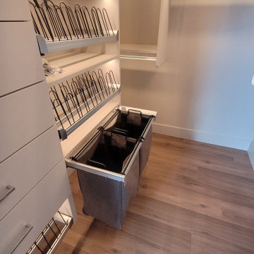 Large Master Walk In