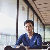 Dera Kuswari's photo