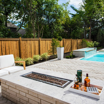 Contemporary backyard in Beaconsfield