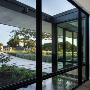 Lakeway Residence