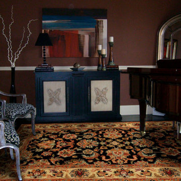 Adair Area Rug in Black & Gold