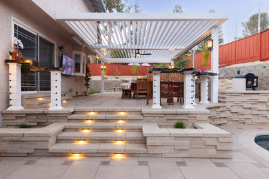 Immagine di un patio o portico design