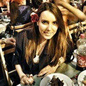 Ece Özmets foto